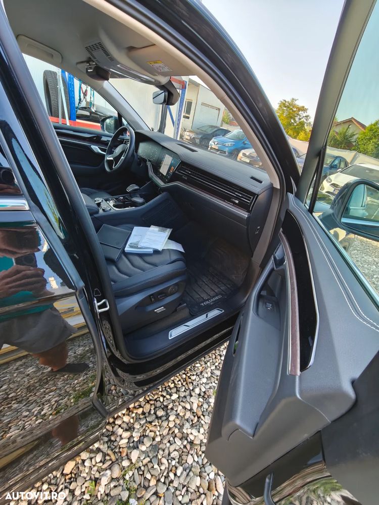 Volkswagen Touareg V6 TDI 4MOTION Elegance - 14