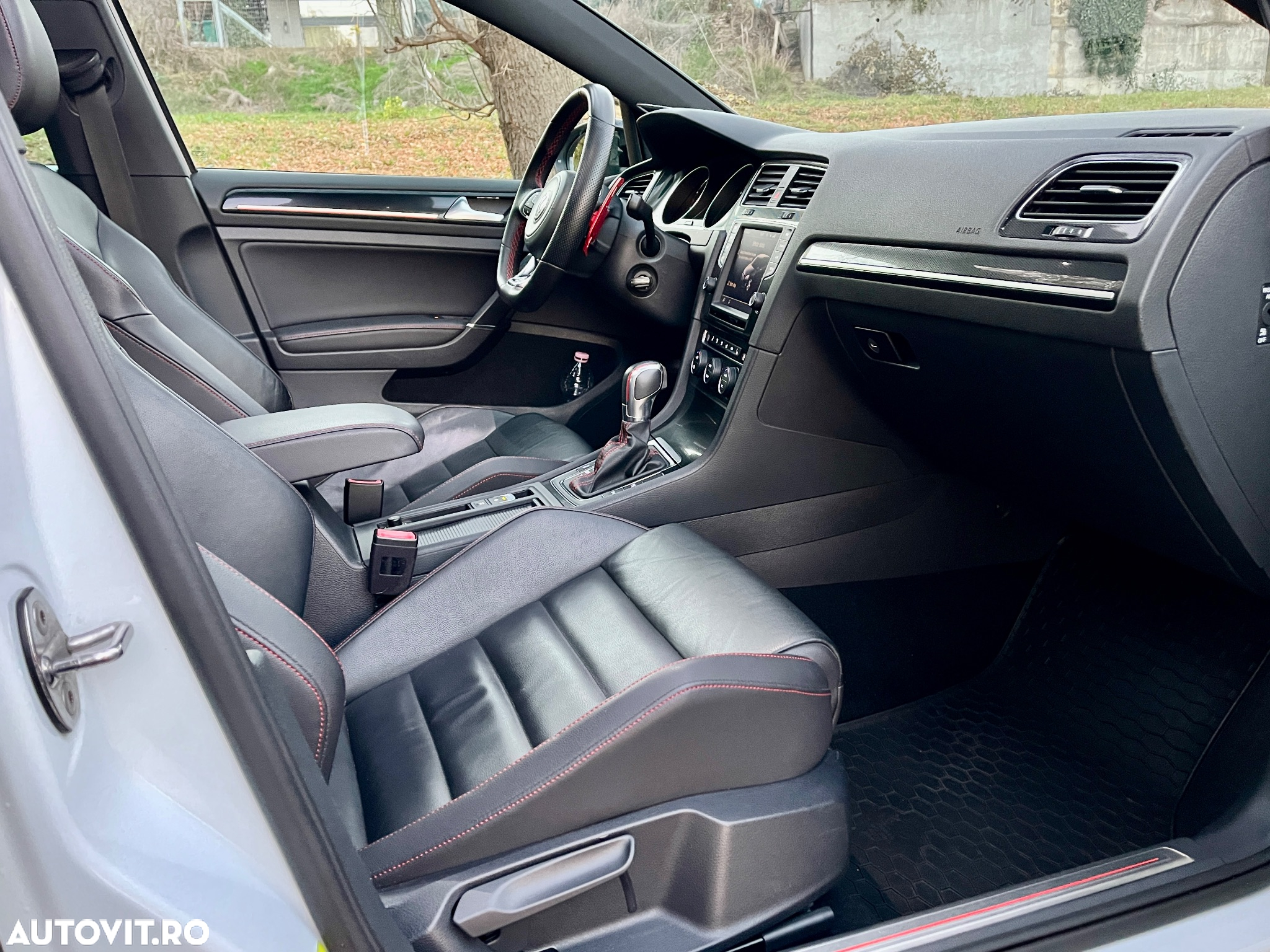 Volkswagen Golf 2.0 TSI BMT DSG GTI Performance - 25