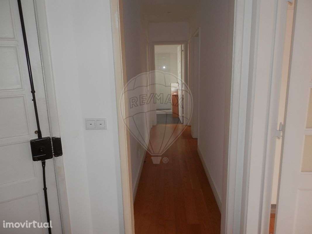 Apartamento T2 para arrendamento - Grande imagem: 2/18