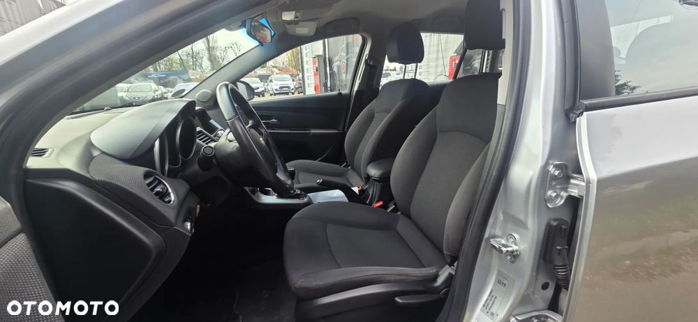 Chevrolet Cruze 1.7TD LT+ - 30