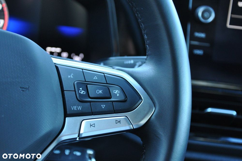 Volkswagen T-Roc - 16