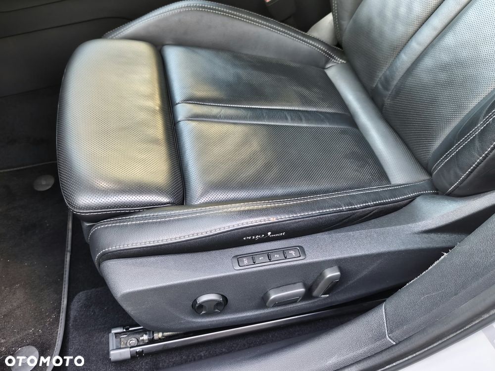 Skoda Octavia 2.0 TDI Edition 130 Selection DSG - 14