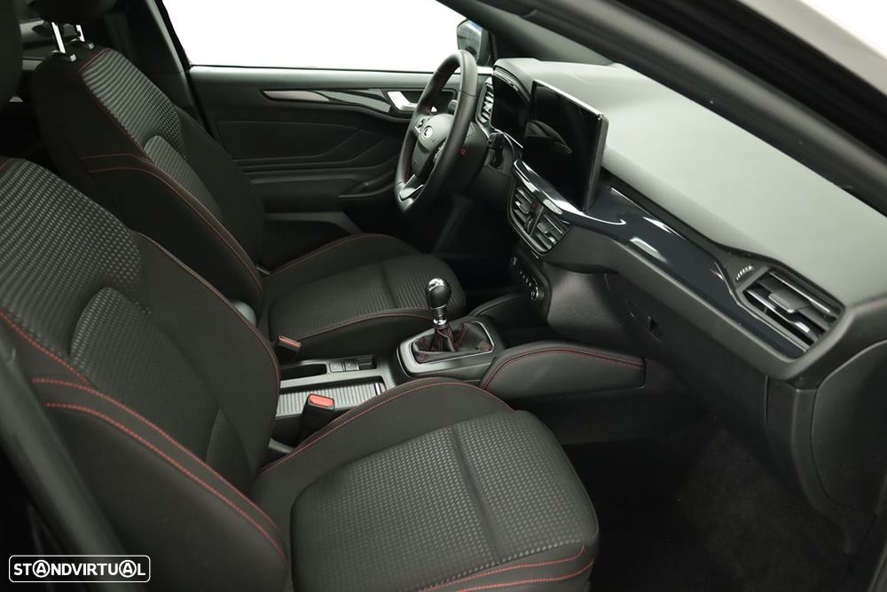 Ford Focus 1.0 EcoBoost MHEV ST-Line X - 21