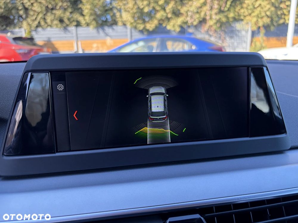 BMW Seria 5 520d - 27