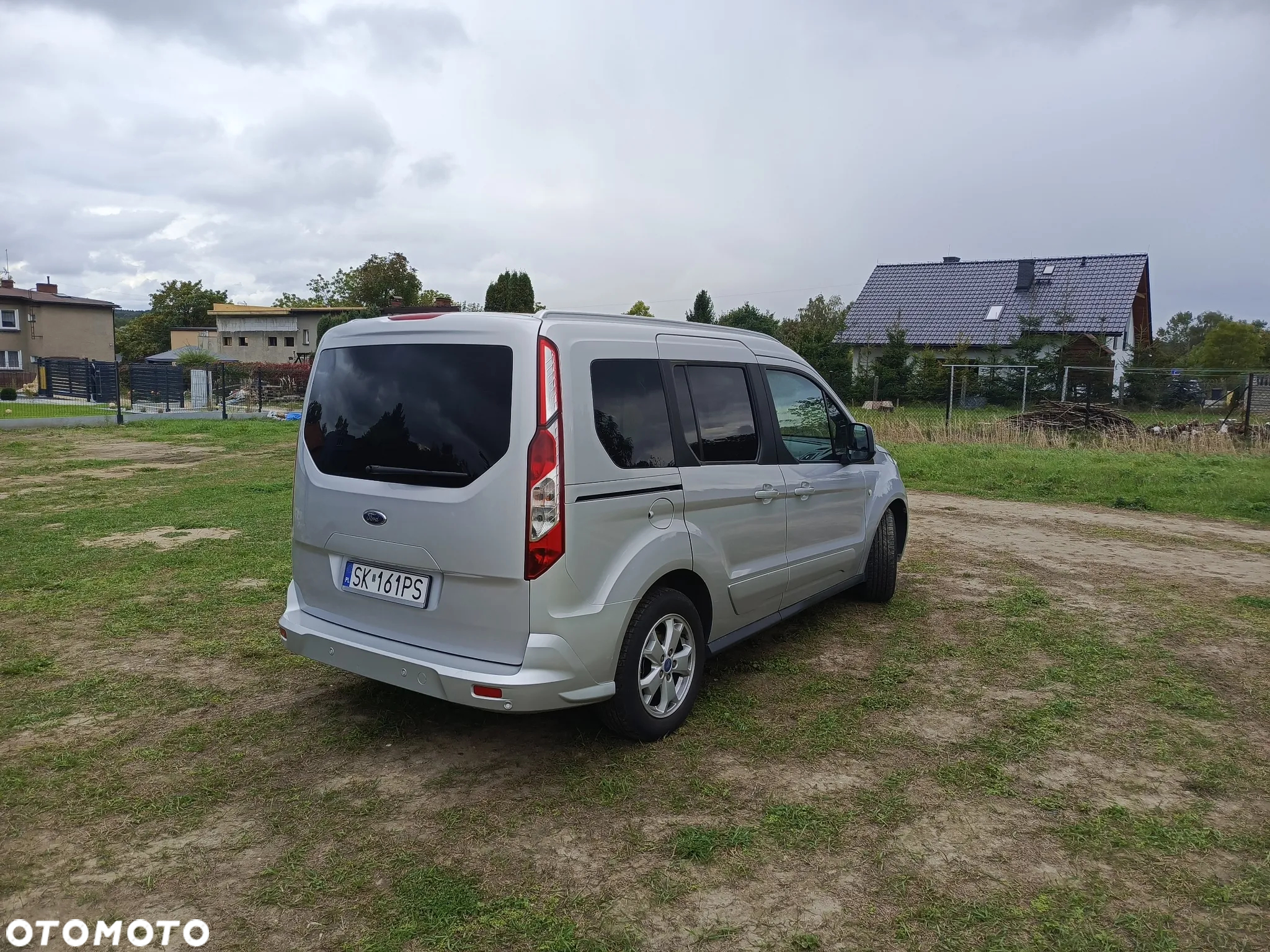 Ford Tourneo Connect 1.5 TDCi Titanium - 4