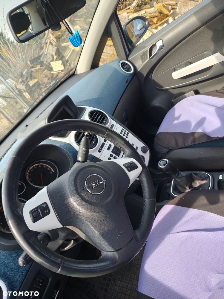 Opel Corsa - 2
