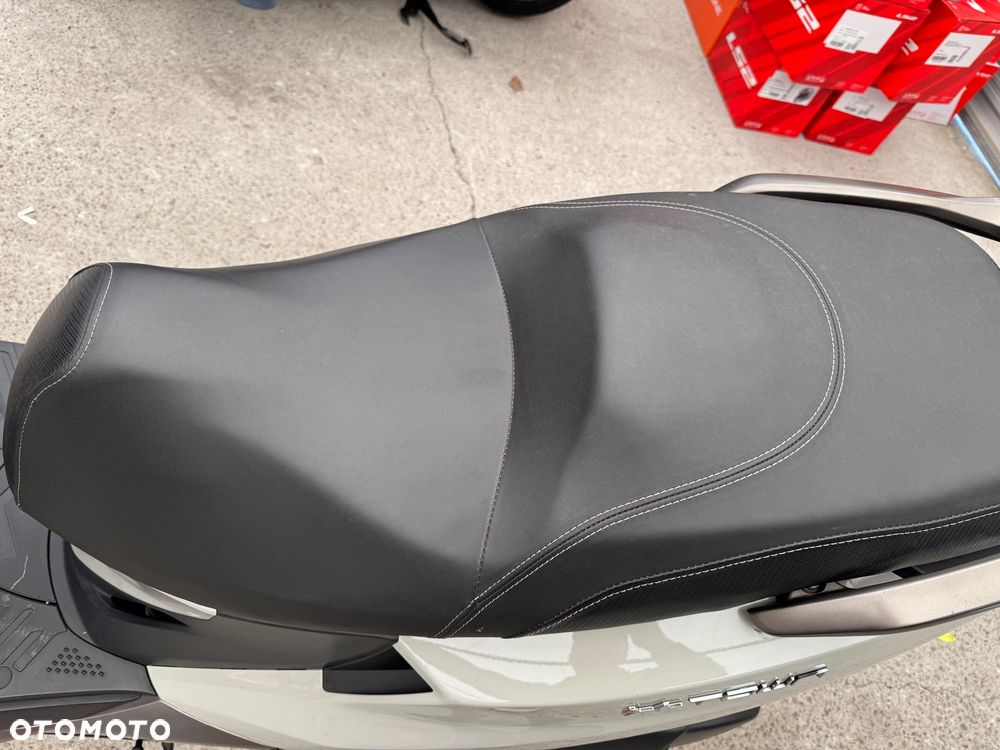Kymco X-Town - 30