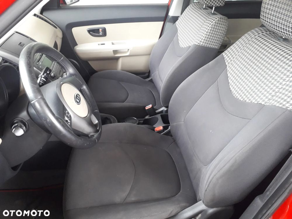 Kia Soul 1.6 L - 34