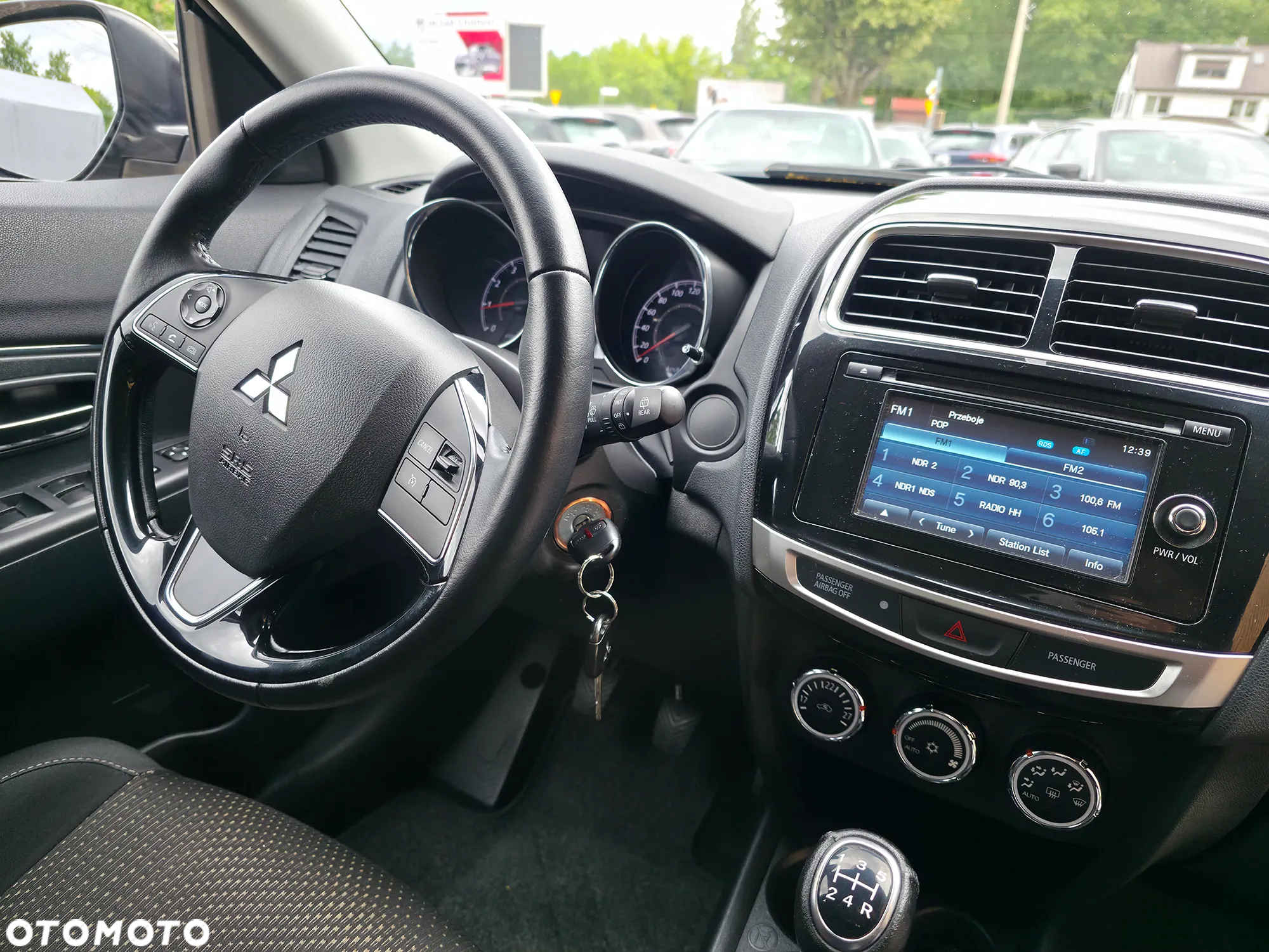 Mitsubishi ASX - 10