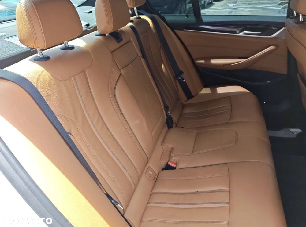 BMW Seria 5 530i - 19
