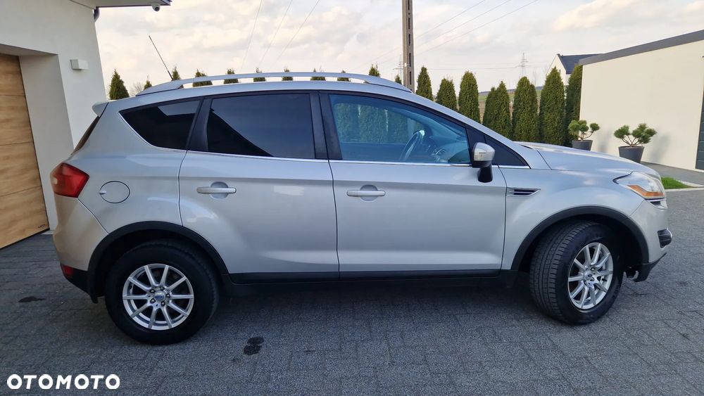 Ford Kuga 2.0 TDCi 4x4 Titanium - 22