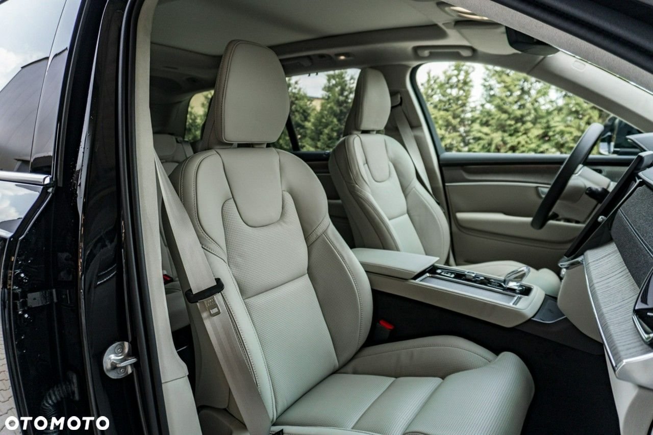 Volvo XC 90 - 29