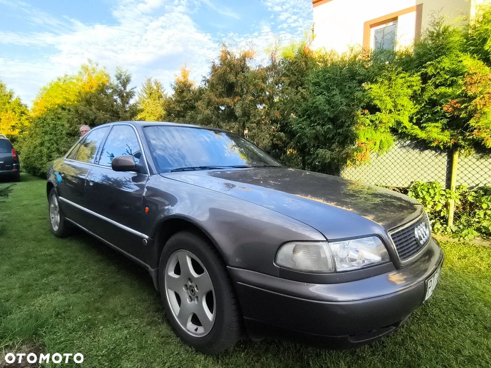Audi A8 - 7