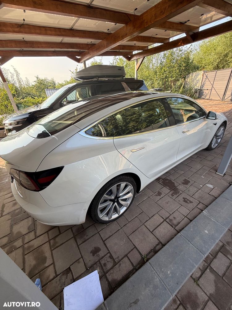 Tesla Model 3 Performance - 5