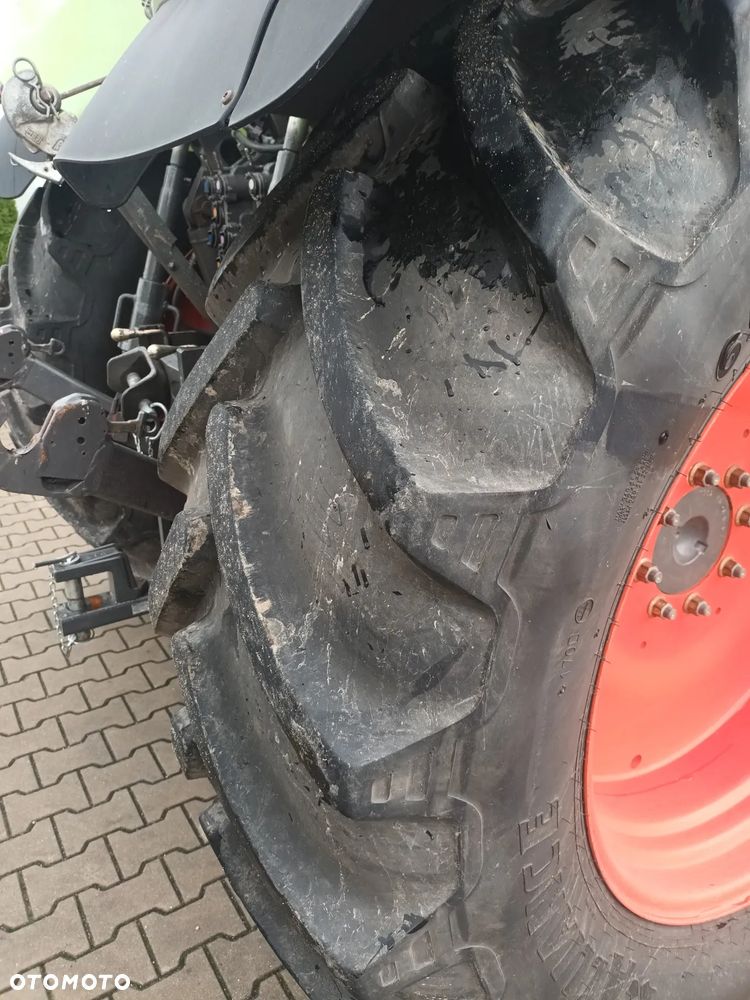 Claas Axion 810 CEBIS - 11