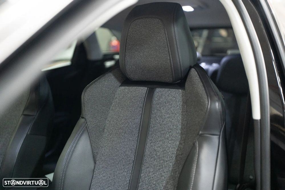 Peugeot 3008 1.5 BlueHDi Allure EAT8 - 21