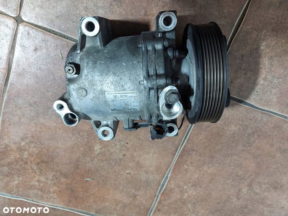 Sprężarka klimatyzacji do Nissan Navara d40 2008r - 1