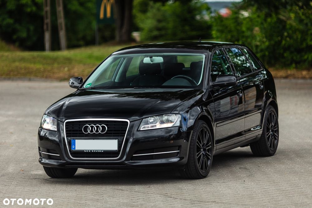 Audi A3 Sportback 2.0 TDI DPF Ambiente - 9
