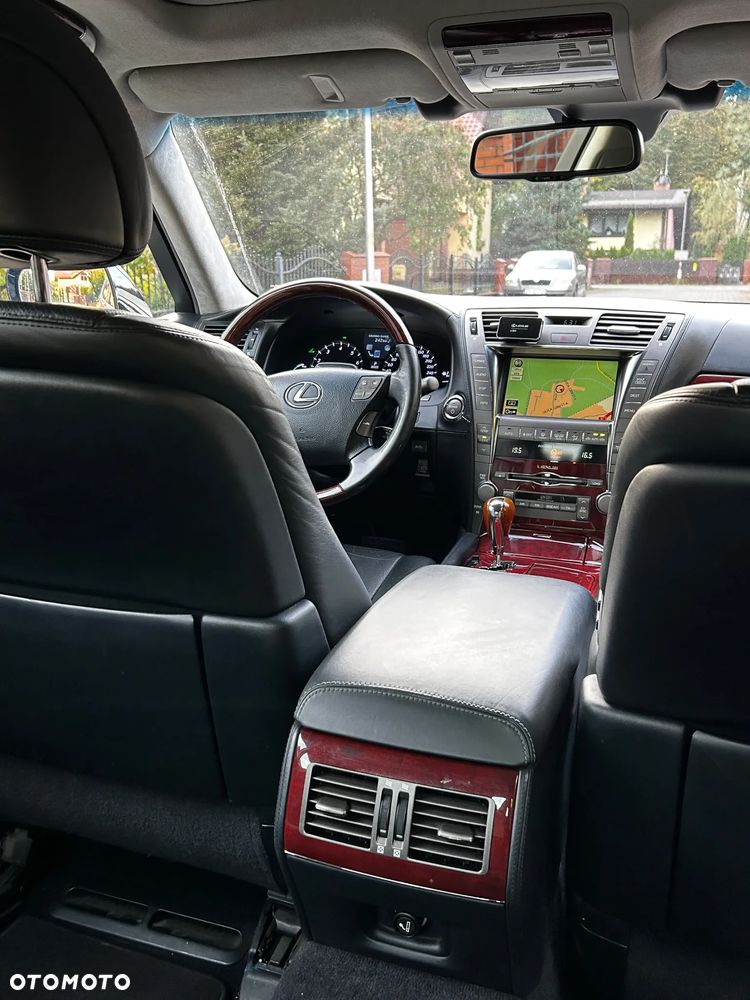 Lexus LS 600h L Prestige - 19