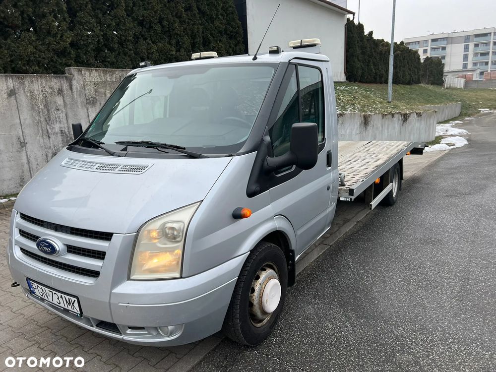 Ford Transit - 1