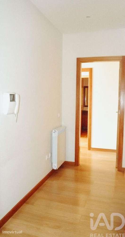 Apartamento T2 em Santa Maria da Feira, Travanca, Sanfins e Espargo de - Grande imagem: 3/5