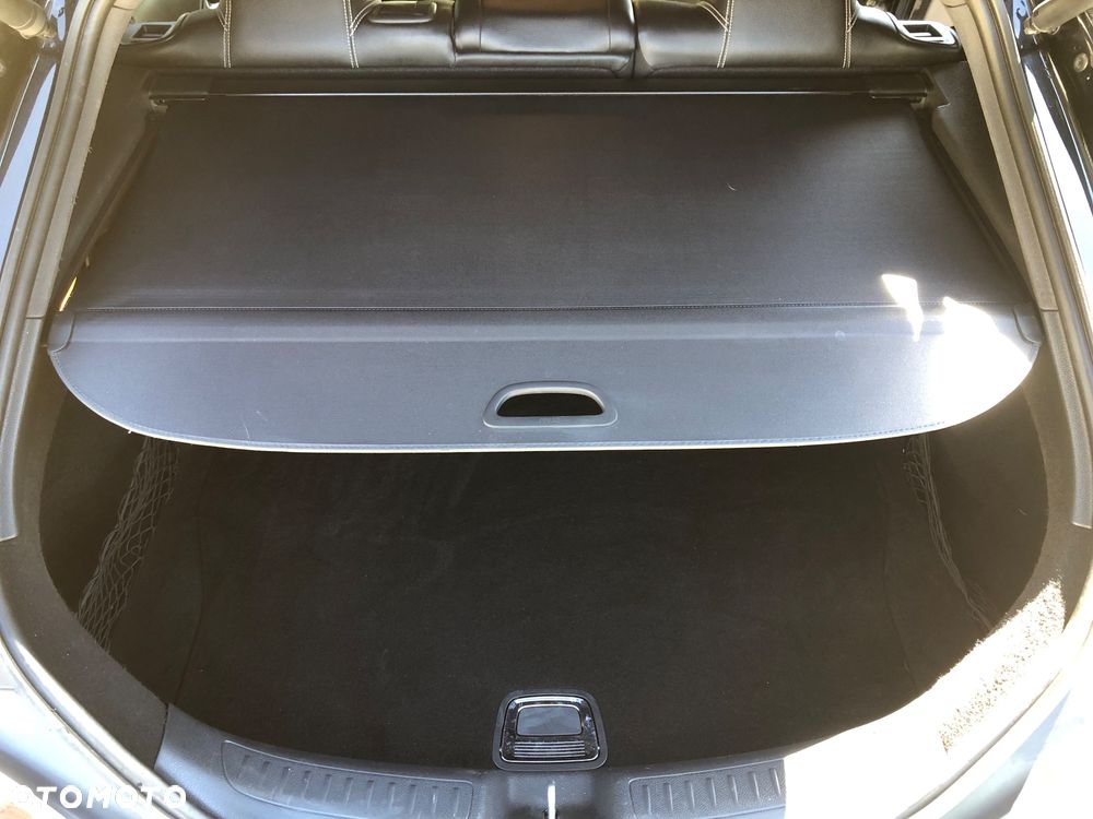 Mercedes-Benz CLA 180 7G-DCT UrbanStyle Edition - 25