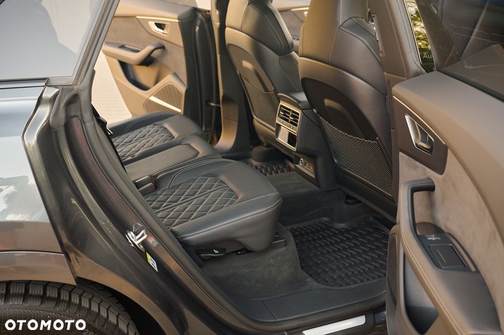 Audi SQ8 - 25
