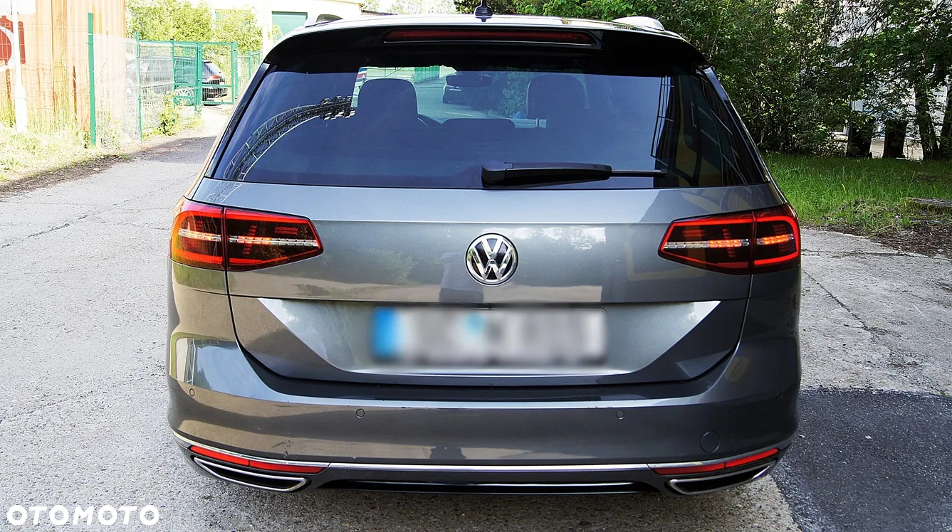 Volkswagen Passat - 11