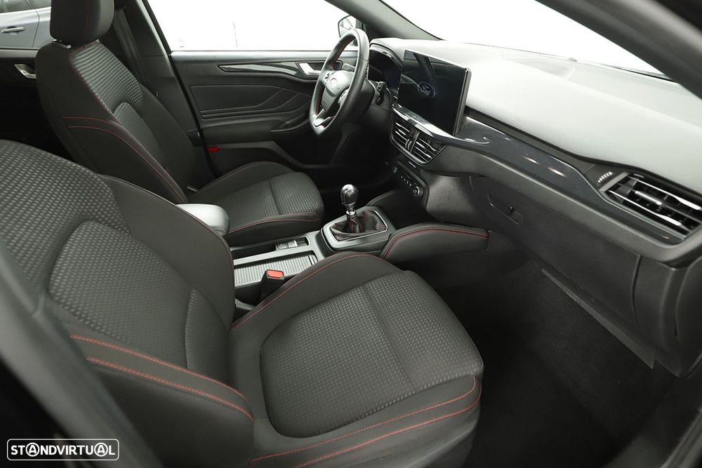 Ford Focus SW 1.0 EcoBoost MHEV ST-Line X - 20