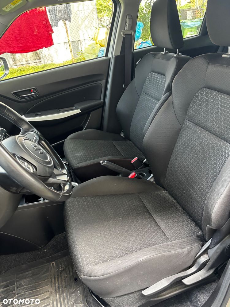 Suzuki Swift 1.2 SHVS Premium Plus - 10
