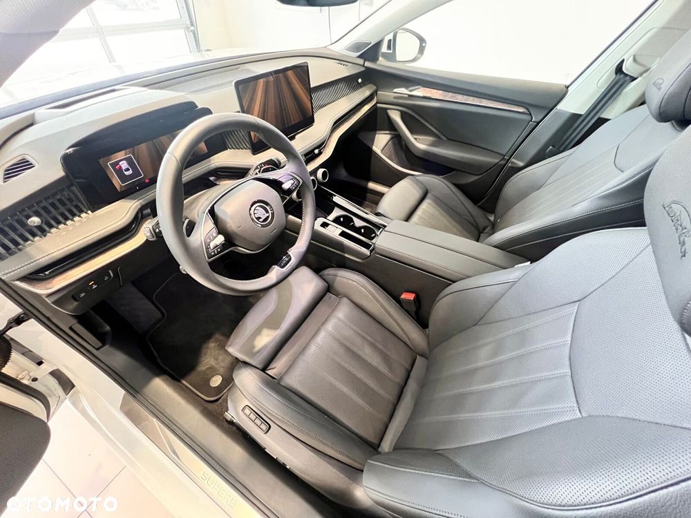 Skoda Superb 2.0 TSI 4x4 L&K DSG - 25