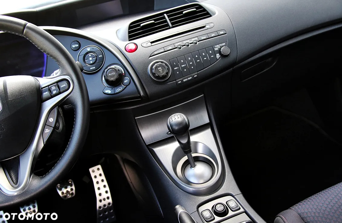 Honda Civic 1.8 Sport - 25