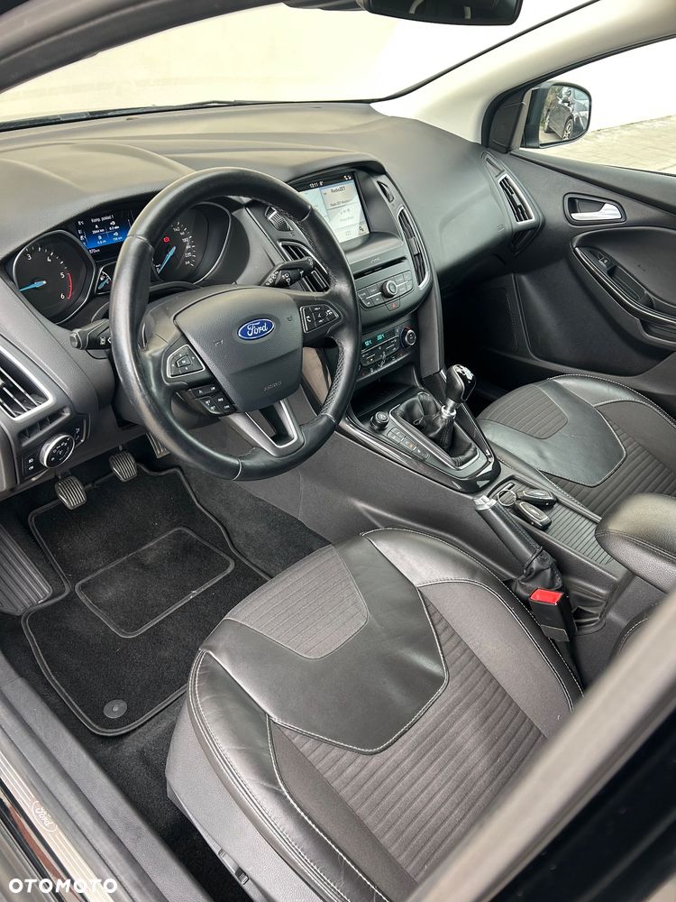 Ford Focus 2.0 TDCi Titanium ASS - 13