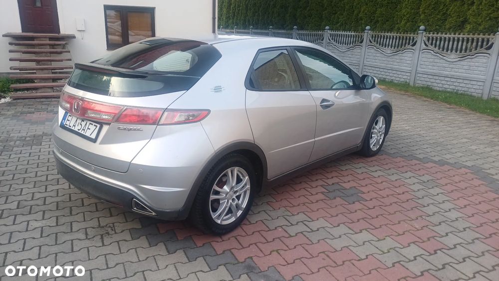 Honda Civic 1.8i-VTEC Comfort - 11