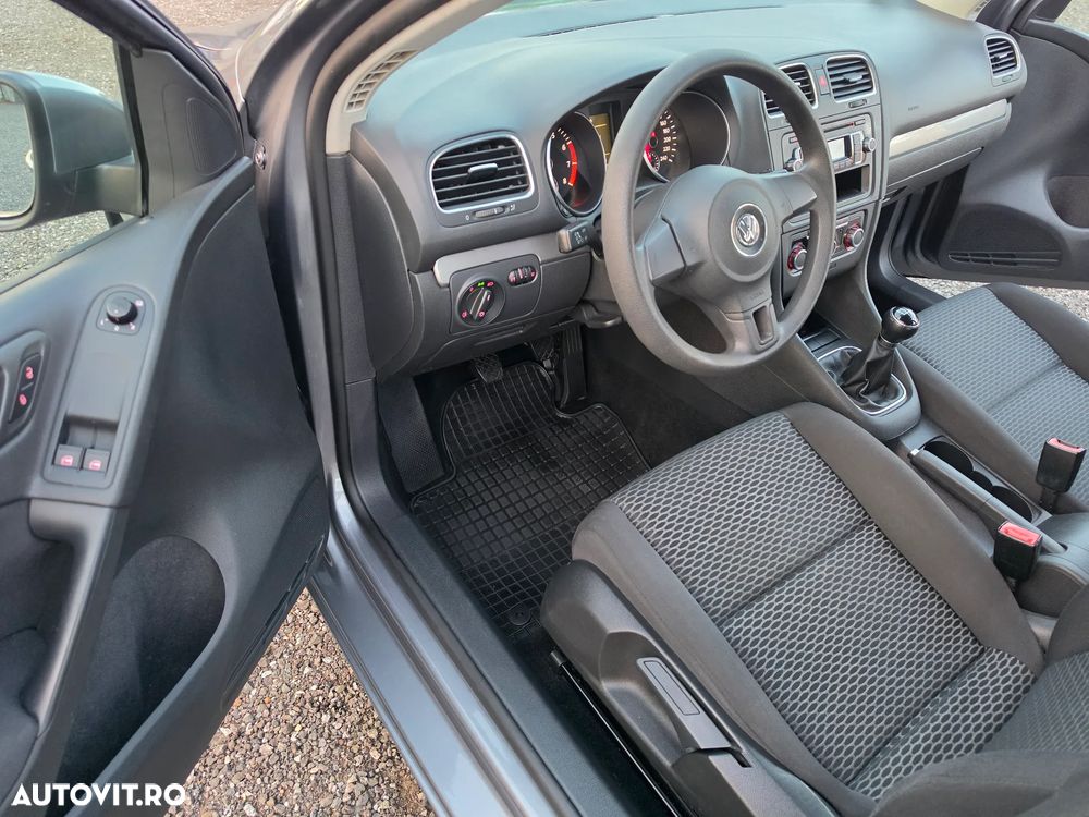 Volkswagen Golf - 5