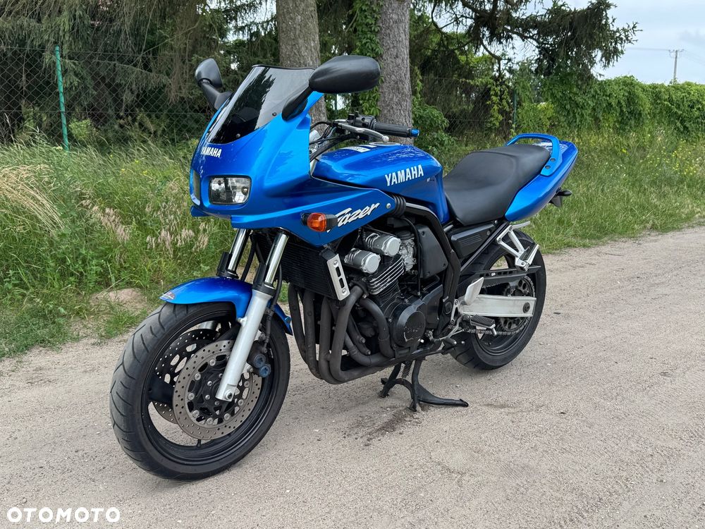 Yamaha FZS - 17