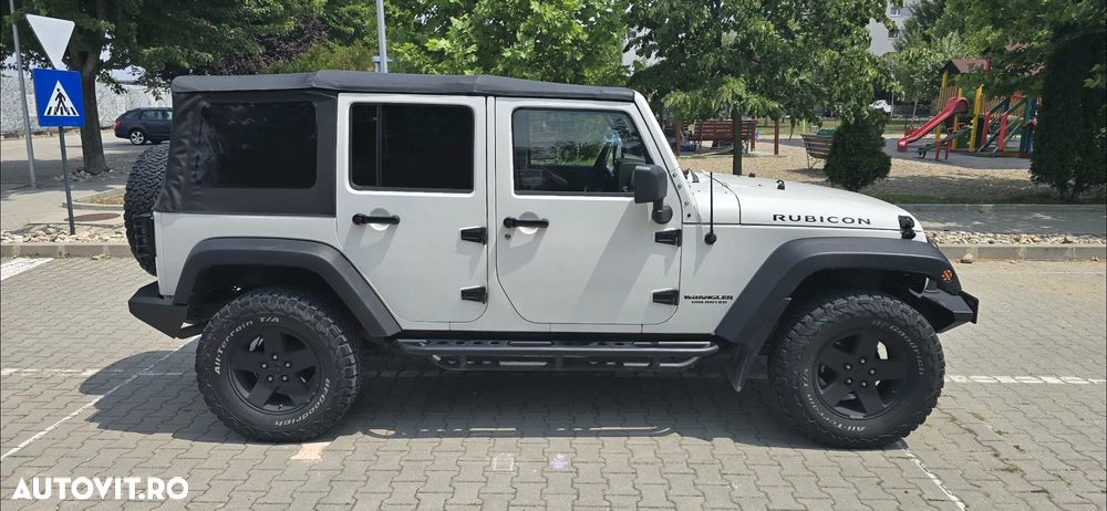 Jeep Wrangler - 11