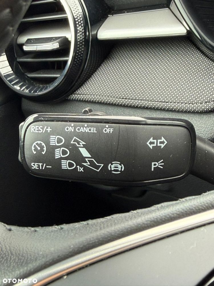 Skoda Fabia 1.0 TSI Selection DSG - 21