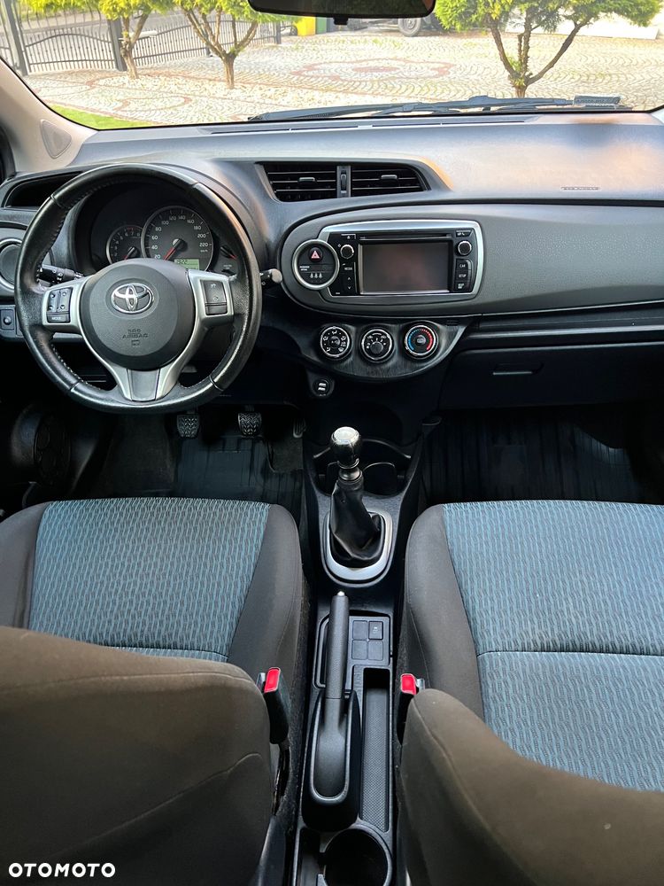 Toyota Yaris - 8