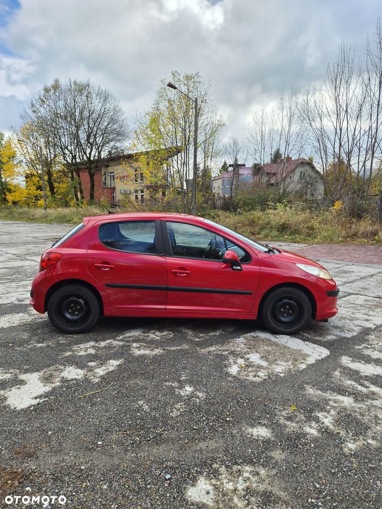 Peugeot 207 2008 photo 3