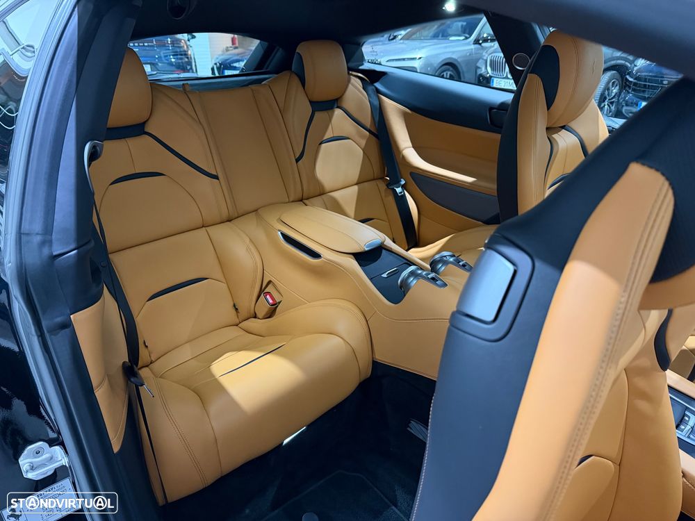 Ferrari GTC4 Lusso - 36