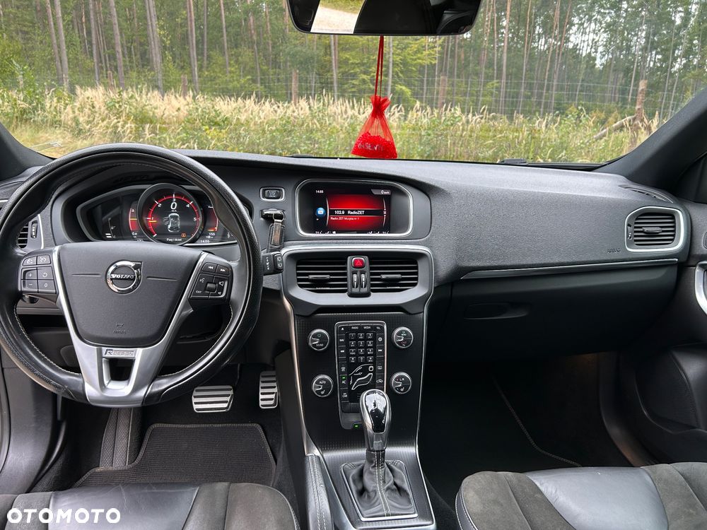 Volvo V40 D3 Drive-E R-Design Momentum - 9