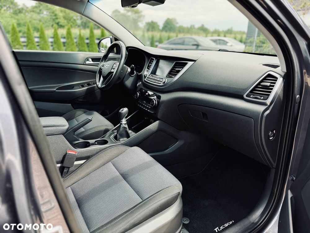 Hyundai Tucson blue 1.7 CRDi 2WD Style - 18