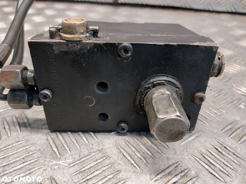SIŁOWNIK WYWROTU KABINY RENAULT PREMIUM 420 I 5010316404 - 5
