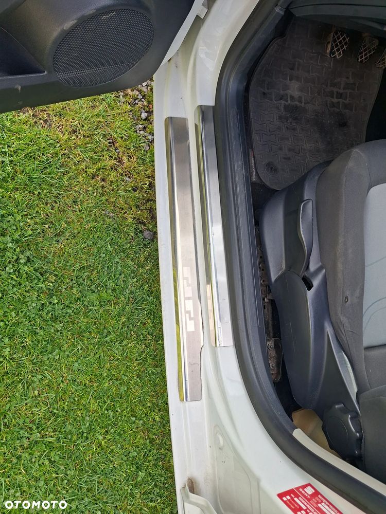 Seat Ibiza 1.4 Reference - 4