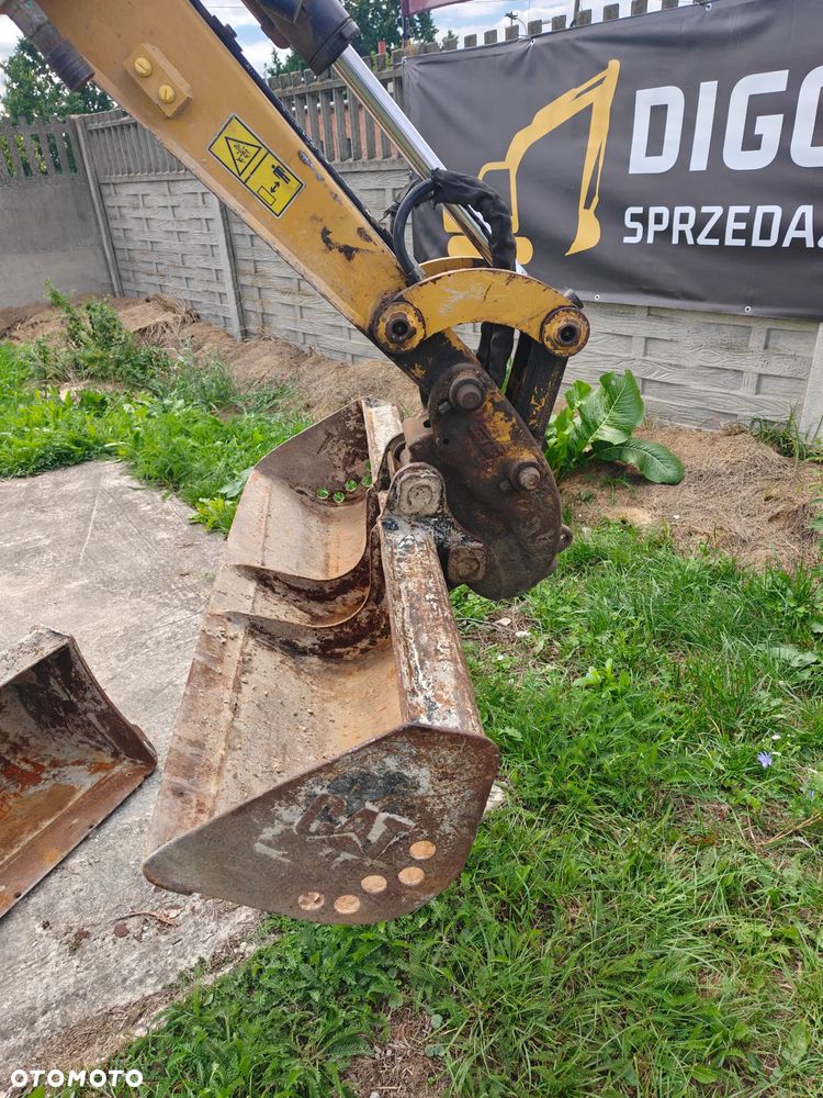 Caterpillar 301.6 - 3