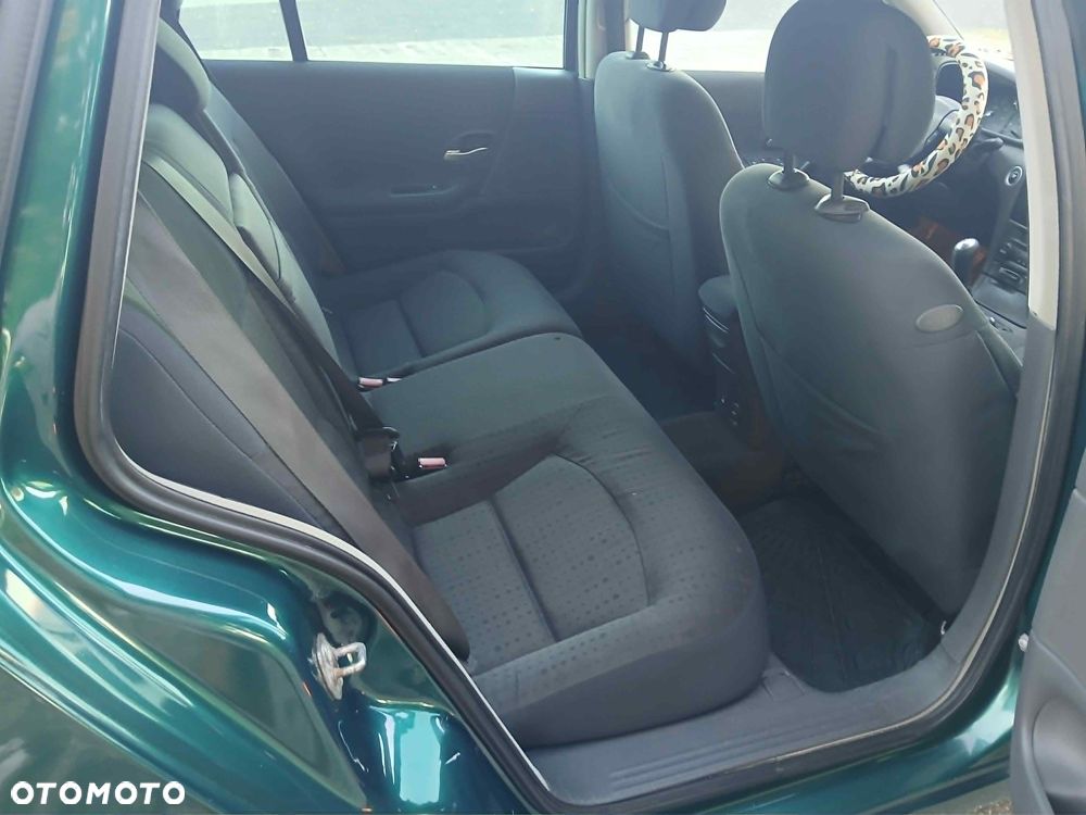 Renault Laguna - 8