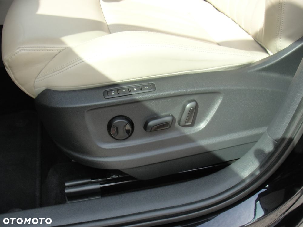 Skoda Karoq 2.0 TDI SCR 4x4 Ambition DSG - 12