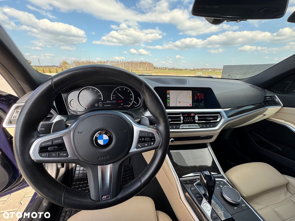 BMW Seria 3 330i M Sport - 14