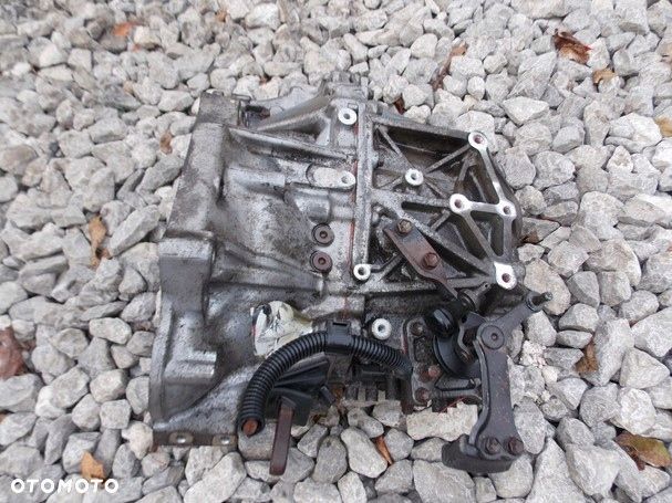 skrzynia biegów toyota verso 2ad 2.2 d4d - 1